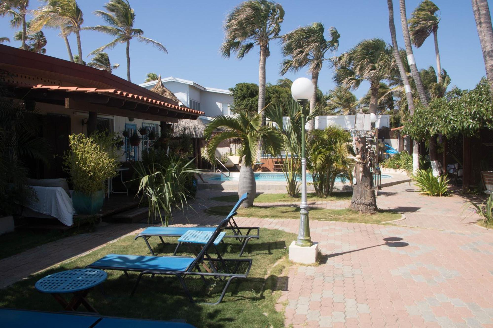 Aruba Sunset Beach Studios Palm Beach Exterior foto