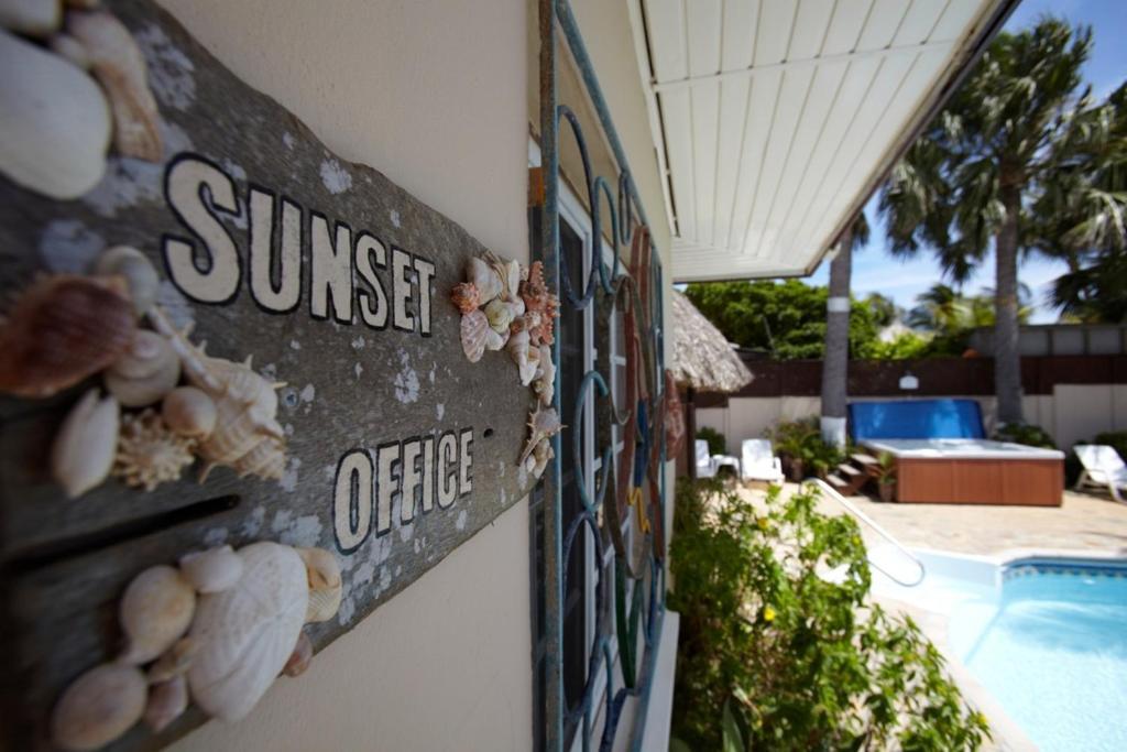 Aruba Sunset Beach Studios Palm Beach Exterior foto